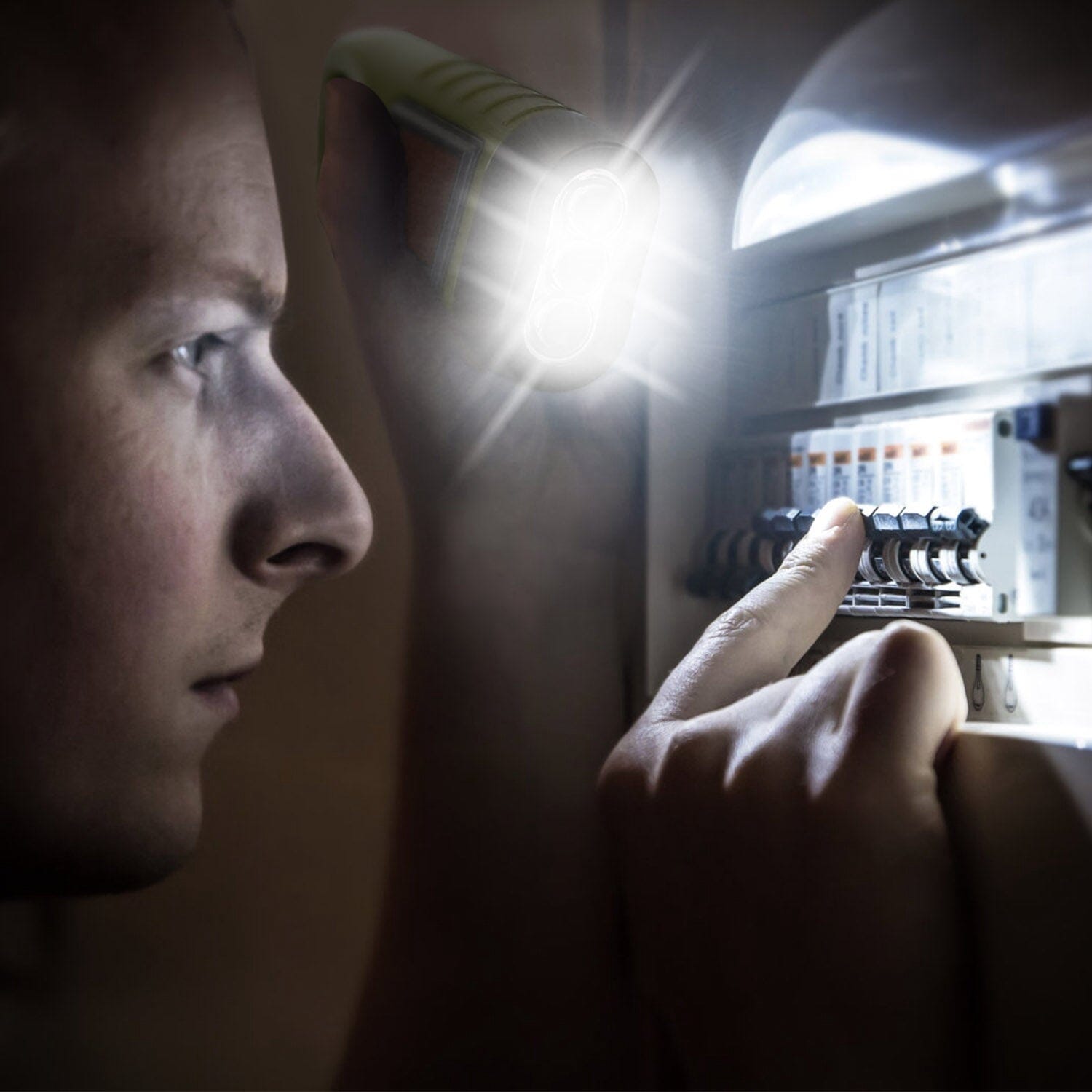Powerful 2-Pack Hand Crank Solar Flashlights - Never Be in the Dark!